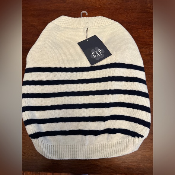 The Gap Dog Sweater - S  ($18) - Picture 4 of 6